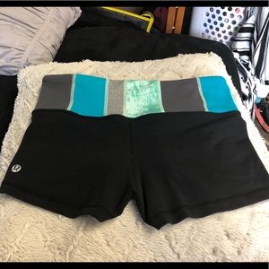 Lululemon spandex shorts